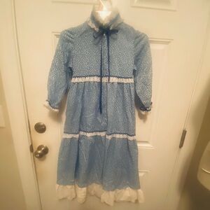 House Dress with lace size 6